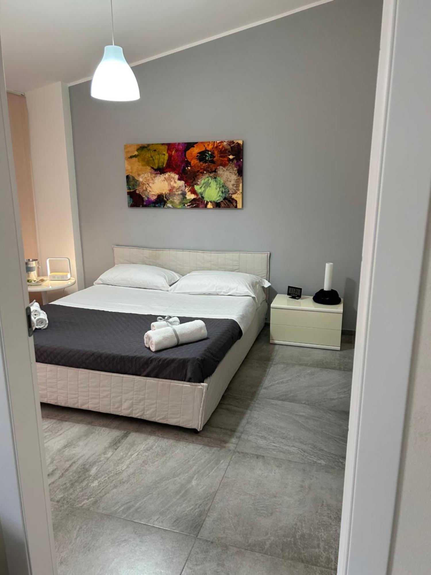 Suite Home Panorama Giardini-Naxos Buitenkant foto