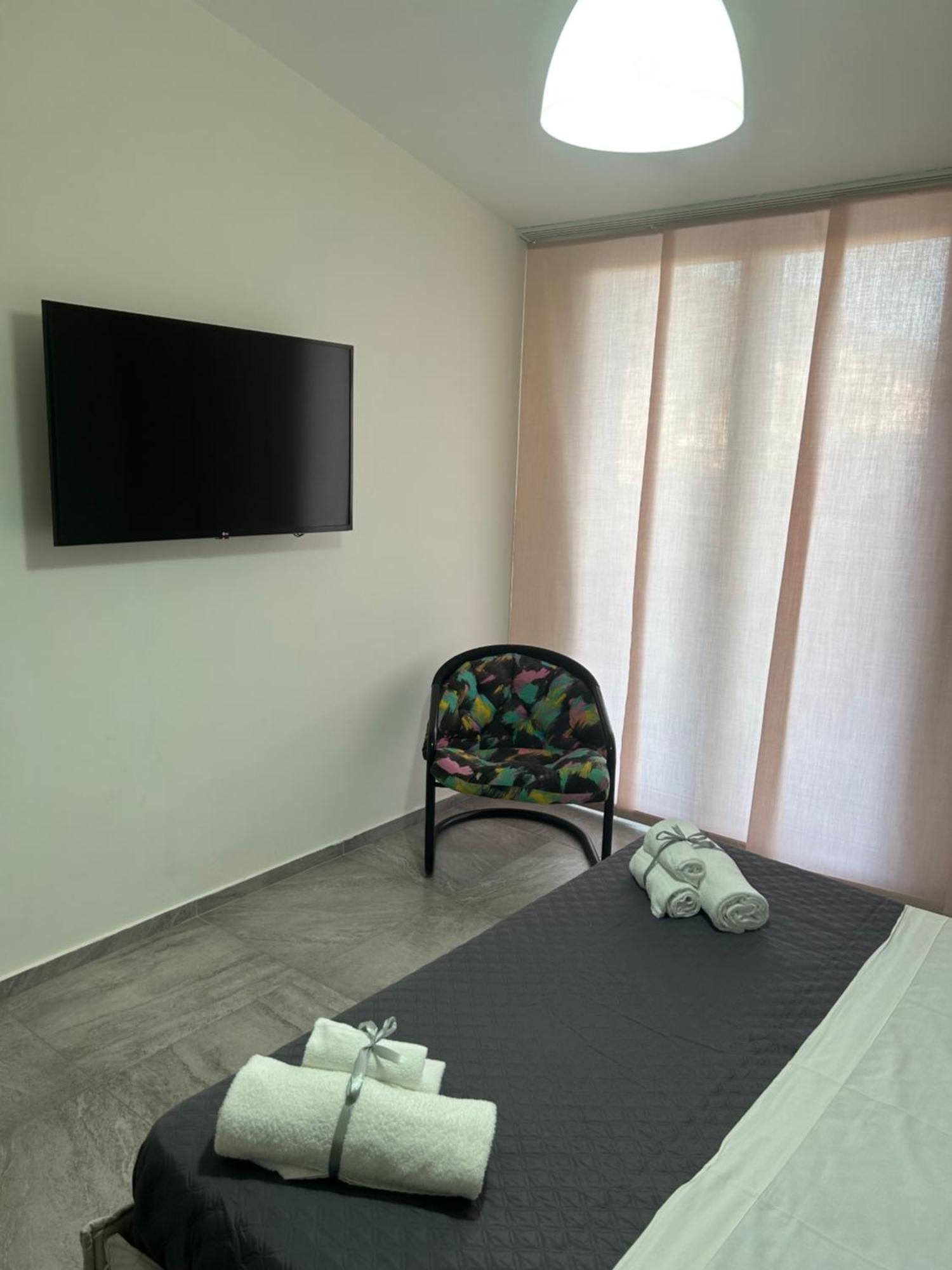Suite Home Panorama Giardini-Naxos Buitenkant foto